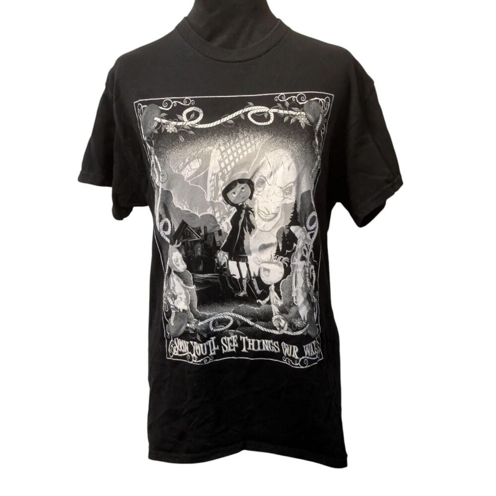 LAIKA Coraline Goth Alt Spooky Graphic T-Shirt, Size Medium